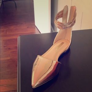 Liliana Rose Gold Flat